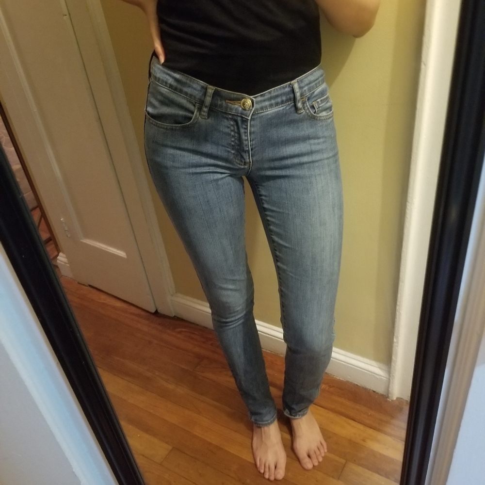 2/$15 Juicy Couture skinny jeans